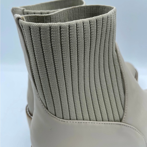 Coconuts By Matisse Blaire Taupe Booties 
Platform height: 1" 
Heel height: 2" - Picture 2 of 3